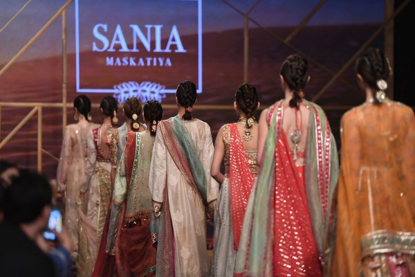 Sania Maskatiya takes the limelight at PSFW 19 with her stunning ‘Isfahan’ collection