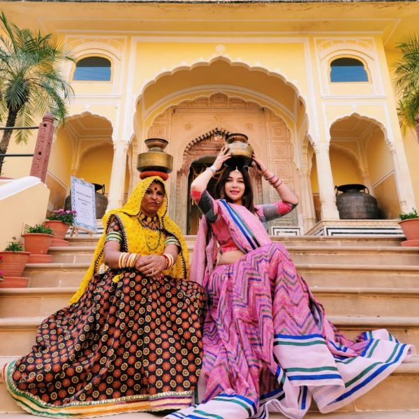 Beautiful KOMAL RIZVI Visits INDIA FOR FRIEND’S WEDDING