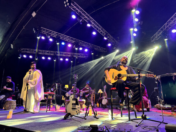 Mehfil Tour Opens In Karachi